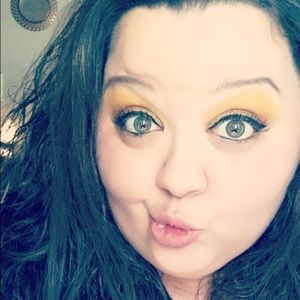 Meet your Posher, Leighane